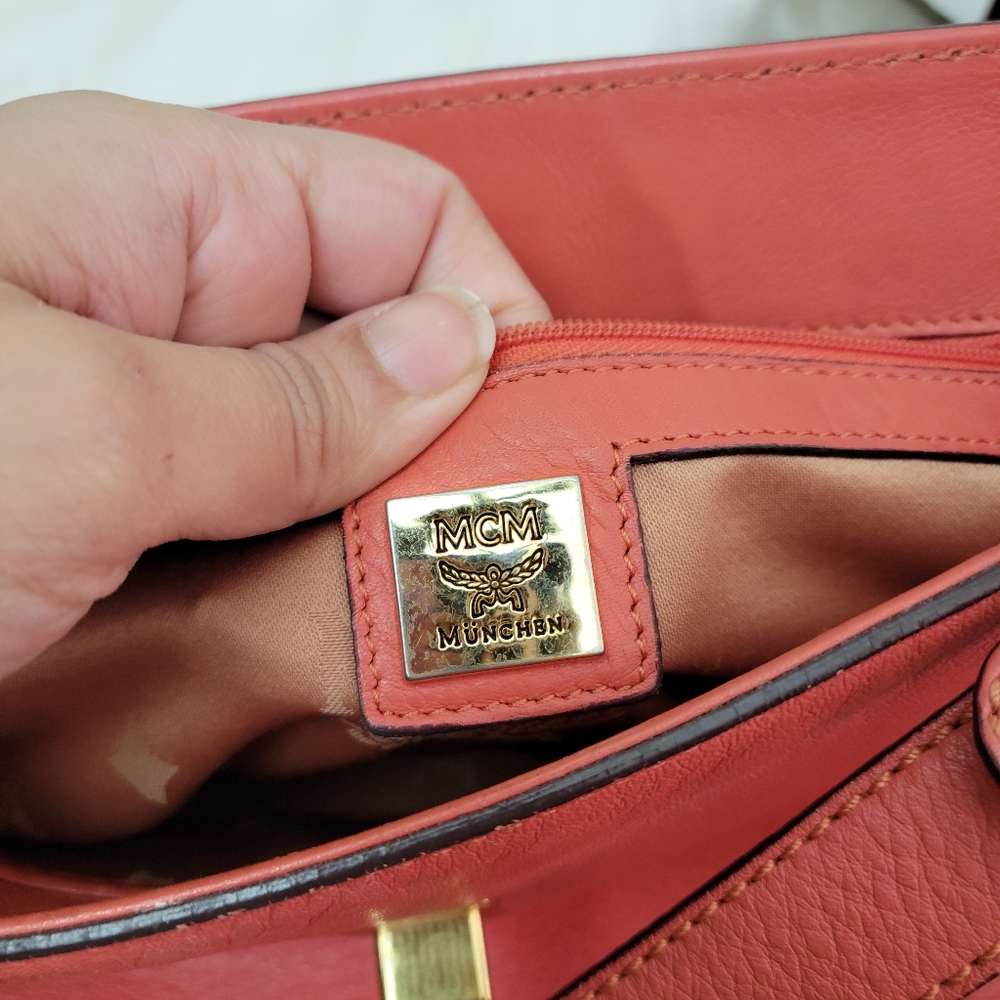 MCM Coral Leather Handbag - Picture 13 of 16
